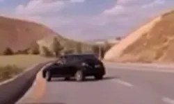 Ankara'da virajı alamayan araç zincirleme kazadan son anda kurtuldu