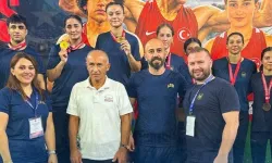 Ankara ringde tarih yazdı! Genç boksörlerden 8 madalya
