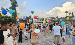 7 yaşındaki Ege kanseri yendi! 300 balon gökyüzüne bırakıldı