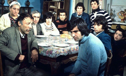 Yeşilçam efsanesi yeniden içleri ısıtacak! Bizim Aile dizi oluyor
