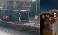 Büyükçekmece’de havalimanı servisi devrildi: 18 yaralı