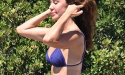 Demet Şener Bodrum'da! Mavi bikinisiyle göz kamaştırdı, tatilin tadını çıkardı