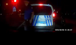 Yeşil ışıkta bekleyen polis aracına korna çaldı, aldığı tepki dikkat çekti