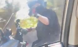Sancaktepe’de trafik tartışmasında dikkat çeken anlar: Motosikletli “Polisim” diyerek yolu kesti
