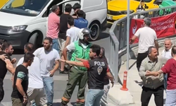 Bağcılar’da trafikte bıçaklı kavga: Saldırgana polis biber gazıyla müdahale etti