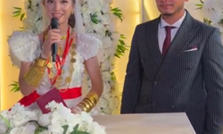 Gelin, nikah sonrası geleneği tersine çevirdi: Eşinin ayağına basmak yerine elini öptü
