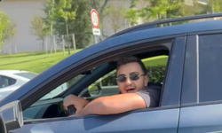 Çekmeköy’de trafikte tartıştığı aracın aynasını kırdı! O anlar kamerada