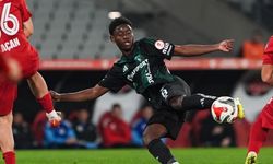 Aşkı için Kocaelispor'u terketti! Aşık olduğu kızın yanına gidebilmek için Kocaeli’den kaçtı!