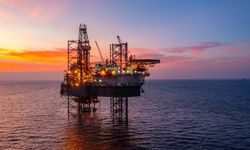 Petrol fiyatlarında Hürmüz gerilimi: Brent 88 doları gördü