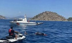 Denizde tehlikeli anlar! İki jet ski kafa kafaya çarpıştı
