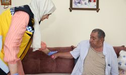 Mamak’ta sağlık hizmeti vatandaşın ayağına gidiyor! 7 ayda yüzlerce kişiye destek