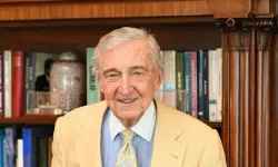 Rahmi Koç kimdir? Kaç yaşında, nereli, serveti ne kadar?