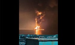 Hürmüz Boğazı'nda gerilim tırmanıyor: Bir tanker daha hedef alındı