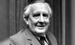 J.R.R. Tolkien kimdir? Yüzüklerin Efendisi'nin yazarı nasıl bir efsaneye dönüştü?