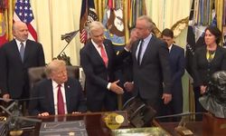 Mehmet Öz, Kennedy'nin önünü kesti! Trump'ın programında dikkat çeken gerilim