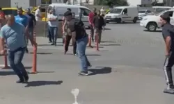 Korsan taksi kavgası kanlı bitti! 2 taksici bıçaklandı