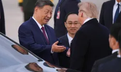 B-1’lerin sesi Trump’ı irkiltti: Şi Cinping’e ABD’de görkemli karşılama