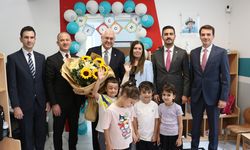 Sofya’da üç dilli eğitim başladı: Maarif’te ilk zil çaldı!