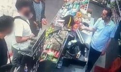 Akaryakıt istasyonunda dehşet! Gasp girişimi ve bıçaklı saldırı kamerada