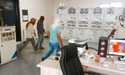 Yüzlerini kapatarak trafo merkezine girdiler! Kaçak elektrik için şebekeye müdahale ettiler