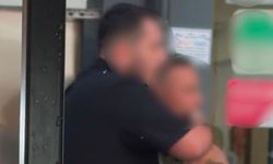 Tartıştığı babasının boğazını sıkıp, darbetti! Kırklareli'ndeki dehşet kamerada