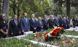 Metin Oktay, vefatının 35. yıl dönümünde kabri başında anıldı