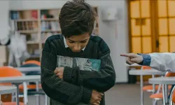 Akran zorbalığı okulda şiddete dönüşebilir mi?