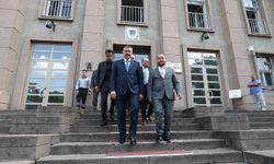 Bakan Çiftçi yıllar sonra öğrencilik yaptığı sokaklarda!