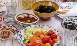 Yoğun yaşam temposu beslenme düzenimizi nasıl bozuyor? İşte yanıtı
