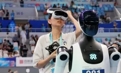 Otomobil devleri rotayı değiştirdi! Yeni yarış robotlarda