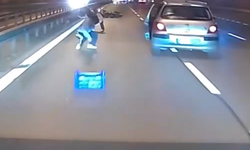 Maltepe D-100’de tartışma sonrası motosiklete çarptı! Düşen iki kişi olay yerinden kaçtı