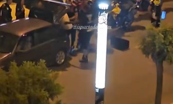 Isparta’da ceza kesilen araç sahibi sinirlerine hakim olamadı: Ses sistemini parçaladı
