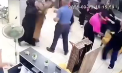 Saç kesimi tartışması kuaför salonunda kavgaya dönüştü: O anlar kamerada!