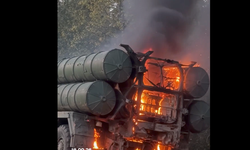 Milyon dolarlık S-400 yol kenarında alev aldı: Ukrayna savaşında “ucuz drone” dengeleri değiştirdi