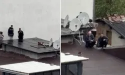 Eşi eve dönmeyince çatıya çıktı: İkna olması 45 dakika sürdü