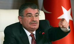 Eski İçişleri Bakanı İdris Naim Şahin adliyede! Kuriş soruşturmasında dikkat çeken araç detayı
