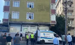 Kan donduran olay! Eşini öldürüp başında bekledi