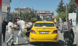 Malatya’da trafikte yol verme kavgası: Taksi şoförü ve motokurye birbirine girdi