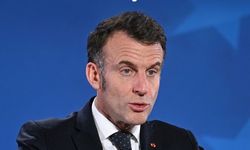 Macron'dan sosyal medya çıkışı: "Demokrasilerimize zarar veriyor"