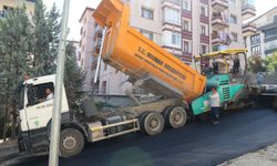 Mamak’ta yollar yenileniyor: Asfalt ekipleri sahada