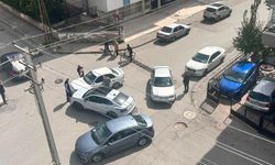 Aynı noktada bir kaza daha! Mahalle sakinleri hız kesici istiyor