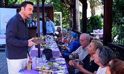 Sinan Akçıl’dan huzurevi sakinlerine sürpriz
