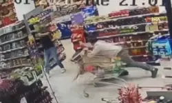 Sincan’da markette silahlı kavga: Bir kişi bacağından vuruldu