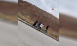 Ankara'da liseliler arasında çıkan tekmeli yumruklu kavga kamerada!