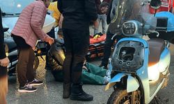Sinop'ta motosiklet kamyonete çarptı: Motokurye yaralandı