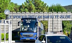 Fenerbahçe Beşiktaş derbisi öncesi tesislerden ayrıldı