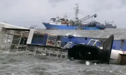 Denizde büyük facia: Feribot battı, onlarca kişi kayıp