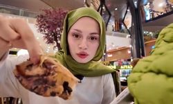 Havalimanında poğaça yemek istedi, ödediği fiyat karşısında isyan etti