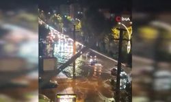 Ankara Sincan'da yağış sonrası araçlar yolda kaldı