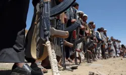 Yemen’de çatışmalar yeniden tırmanıyor: 24 saatte Husilere 414 operasyon